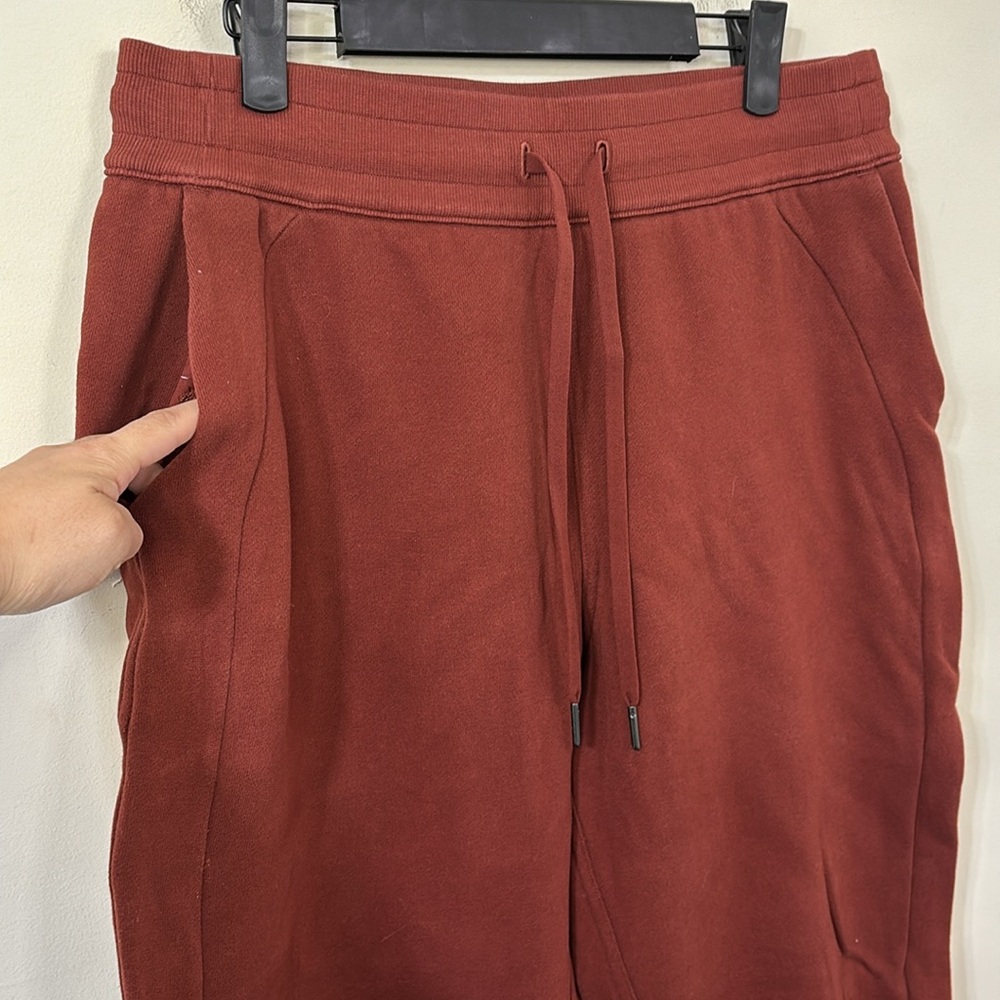 Lululemon Scuba High-Rise Jogger Smoky Red Size 10 - Picture 5 of 10